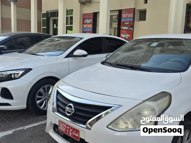 Sedan Nissan in Muscat