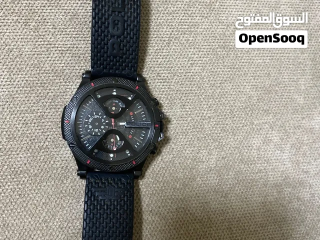 ساعه بوليس اول شخص يجيني ويكون جاد له سعر مابيحصله في اي مكان ثاني