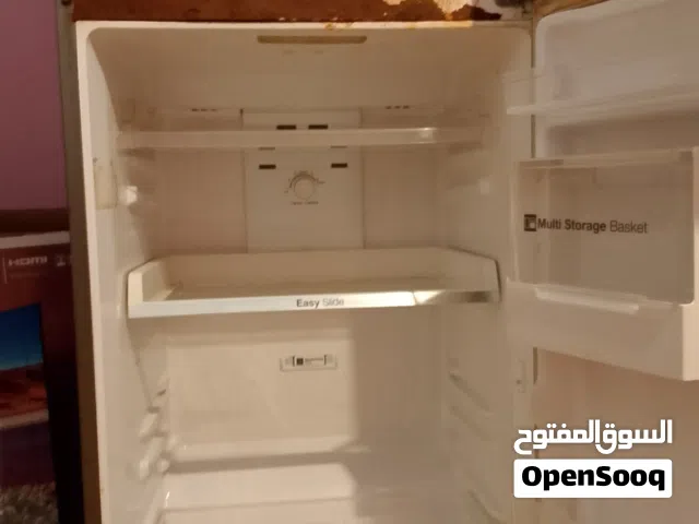 عندي ثلاجة للبيع