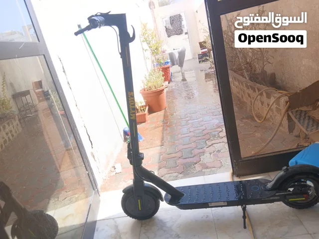 عاجل : سكوتر MyToys للبيع و السعر ولا اروع ب 400 درهم فقط استعمال شهرين و نظيف حالة ممتازة !!!!!!!!