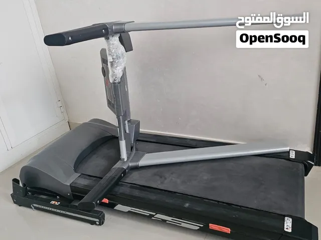 جهاز مشي رياضي