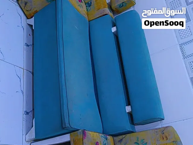 ديوان مطبخ  او مكان صغير