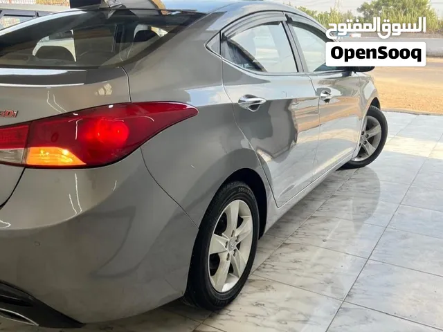 هيونداي افنتي 2012