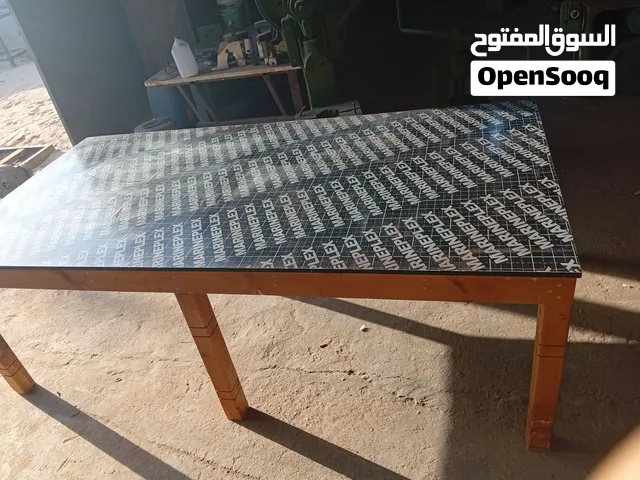 طاولات للبيع