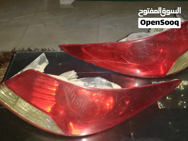 فوانيس خلفيه هيونداي اكسنت ار بي