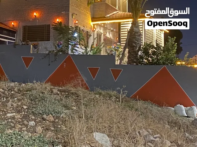 250 m2 More than 6 bedrooms Townhouse for Sale in Irbid Taqbal