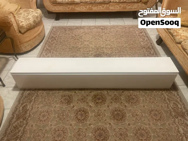 رف/خزانة جدارية معلقة