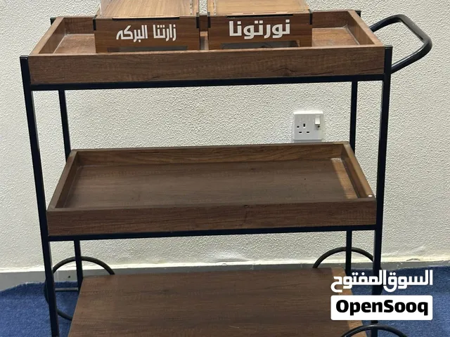 عربانة ضيافة مع صحنين للبيع
