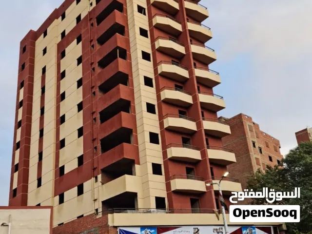 دور ارضي 350 متر و دور اول 450 متر مربوطين بسلم داخلي