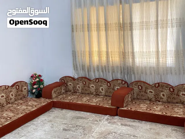 مجلس عربي يتكون من ست قطع للبيع