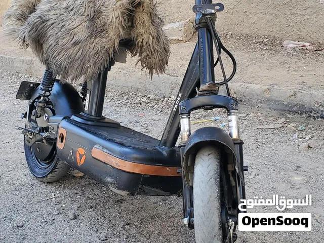 سكوتر. كهرباء.