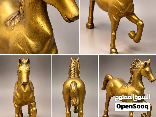 حصان ذهبي
