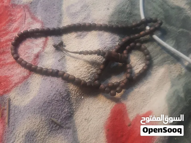 للبيع .مسبحة خشب عود طبيعي فاخر100حبة (وزن خفيف ورائحة فواحة)