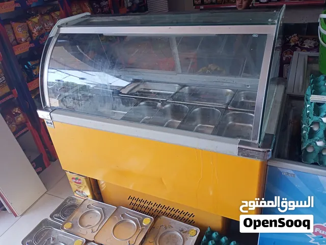 عارضة اجبان أو مخللات للبيع