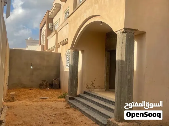 فيلا ملكية فاخرة للبيع الموقع صلاح الدين بجانب الجمرك نص تشطيب موقع ممتاز متوفر جميع الخدمات