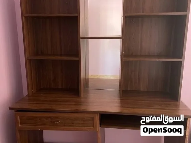 مكتبة نضيفة
