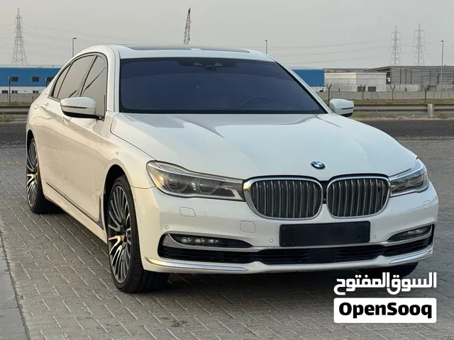 بي ام دبليو 750LI موديل 2016 خليجي صبغ الوكاله مفتاحين الوكاله بحاله الوكاله فل اعلى مواصفات