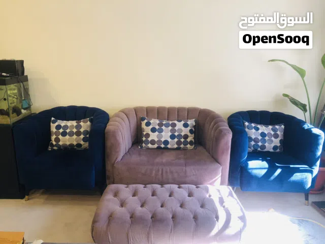طقم جلوس (كنب) انتريه بحالة ممتازة للبيع