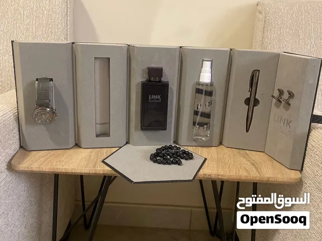 هديه عطر ومسبحه وقلم