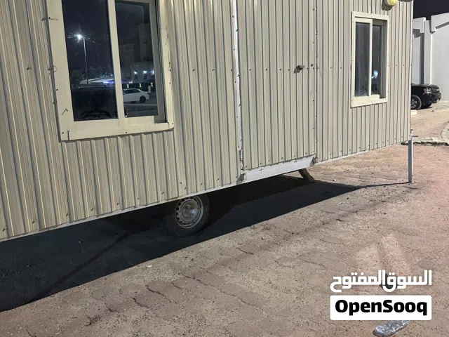 للبيع مخيم كامل مع كرفان استخدام موسم واحد