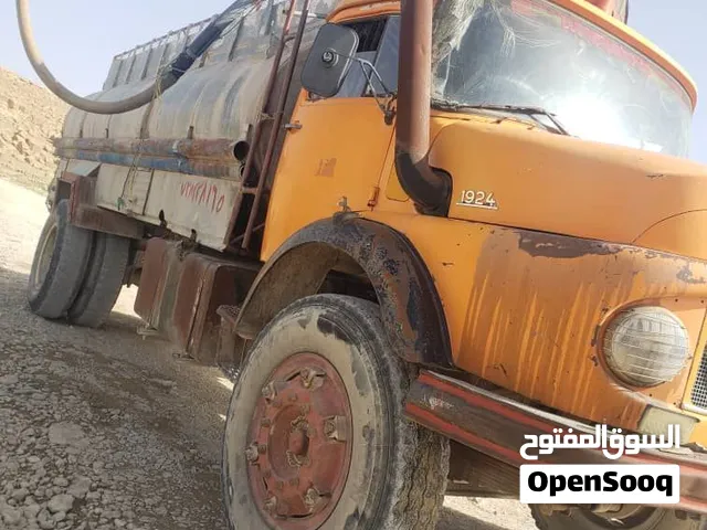 مرسديس وايت عرطه