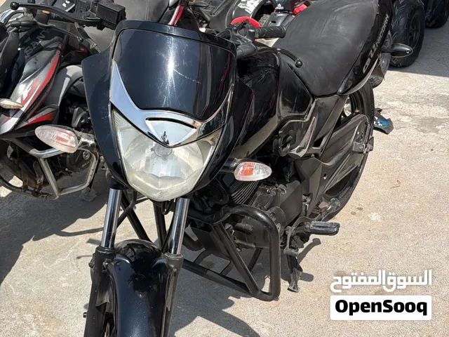 متوفر الدراجات على الطلب مع الأوراق وبدون أوراق بجاج 180 و 150 سيسي هوندا 150 سيسي