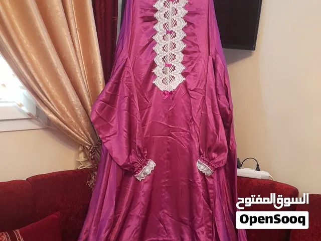 مصلية للبيع