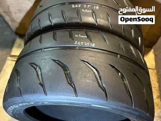 كوشوك سيمي سليك 245/40/ مقاس 18