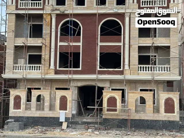 165 m2 3 Bedrooms Apartments for Sale in Cairo Fifth Settlement