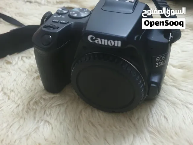 كاميرا كانون 250d بحالة جديدة