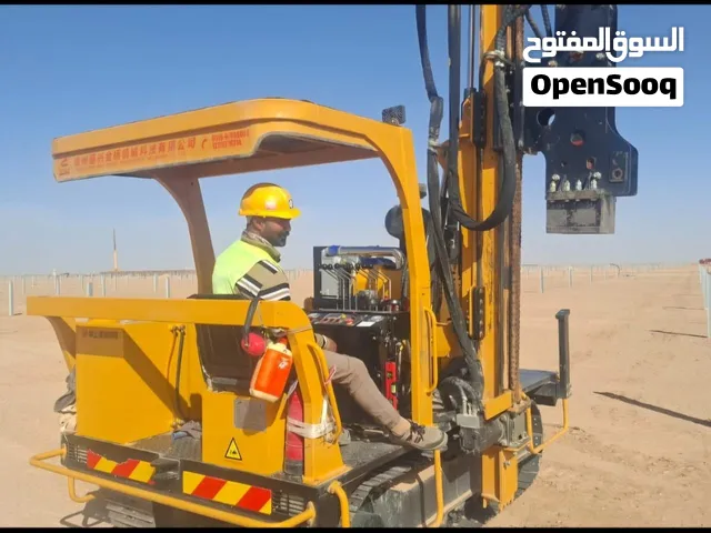 ماكينات دق أعمدة الطاقة الشمسية – Solar Piling / Ramming Machines