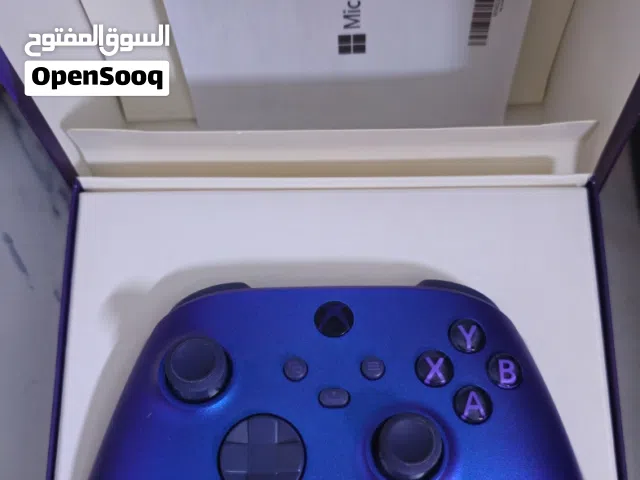 يد إكس بوكس إصدار خاص Stellar Shift SE نظيفة جداً بحالة الوكالة مع الكارتون