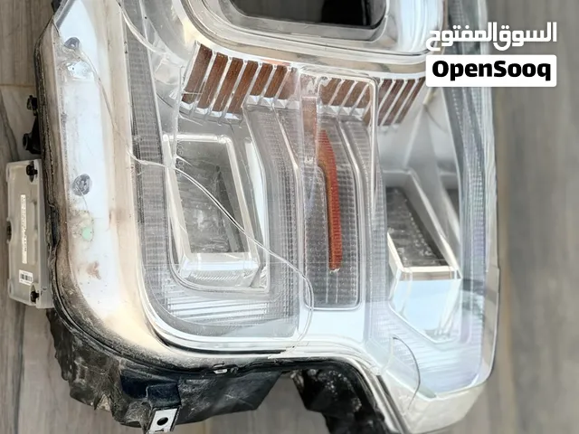 تتوفر لدي بعض قطع مستعملة اصلية فورد F150 اصلية