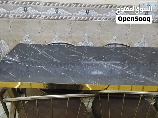 ميز طعام 6كراسي نظيف جدا السعر 300000 دينار