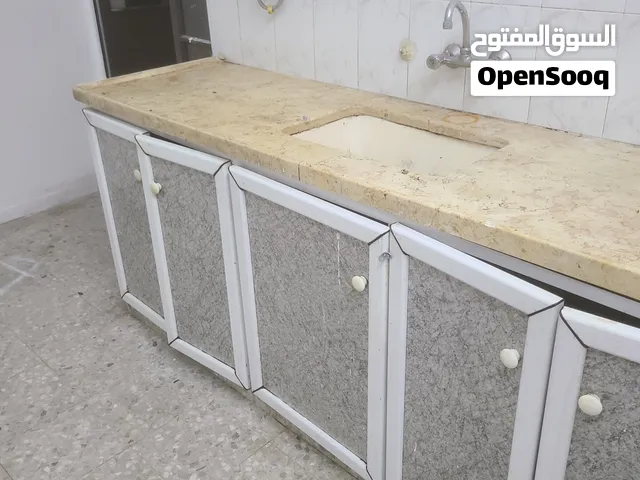 شقة مفروشة جزئيا