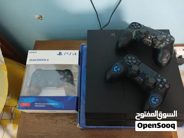 جهاز PS4 مستعمل وفيه العاب ممتازه بالوصف