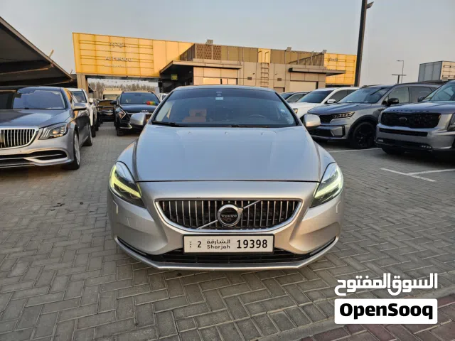 فولفو 2019 V40 X3 فل اوبشن سقف زجاج بانوراما
