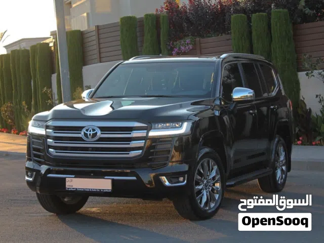 تويوتا لاندكروزر موديل Landcruiser  2026 لون أسود مميز للايجار