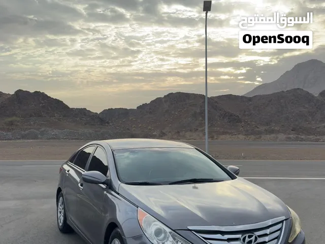 Used Hyundai Sonata in Al Dakhiliya