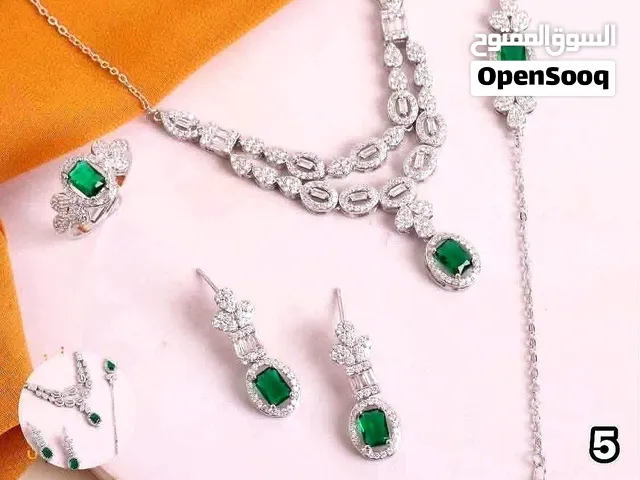 طقم نسائي...