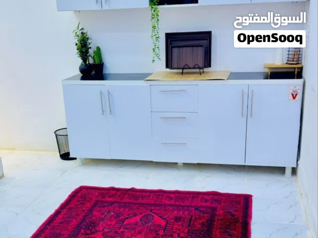 كاونتر جديد  للخشب التركي  مترين ارضي وملحق مع سنك متر و20 مرمر