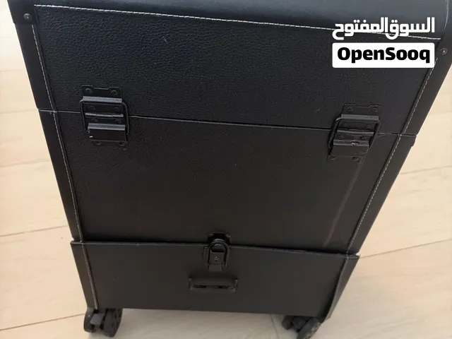 حقيبة ماكياج او اضافر
