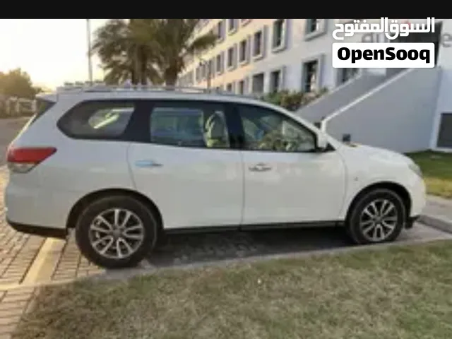 Nissan pathfinder 2015