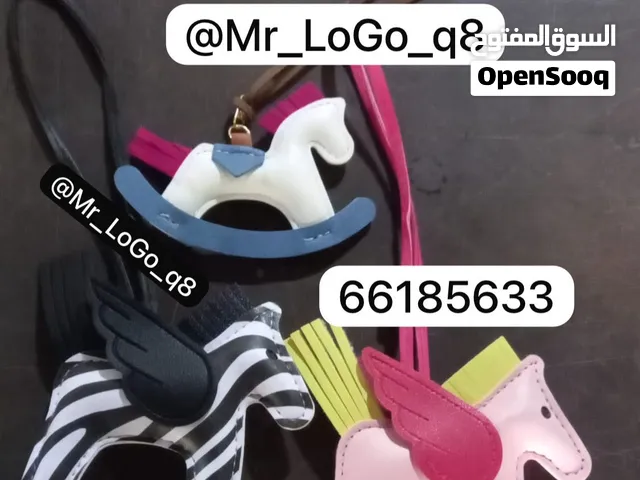 للبيع شعارات إكسسوارات وتصاميم آخرى