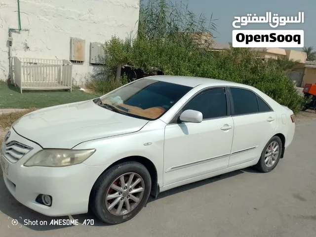 للبيع سياره كامري رقم 3 موديل 2011 بحاله ممتازه كاميرا حساسات كاميرا ريموت ماشيه 220234 مطلوب 13500
