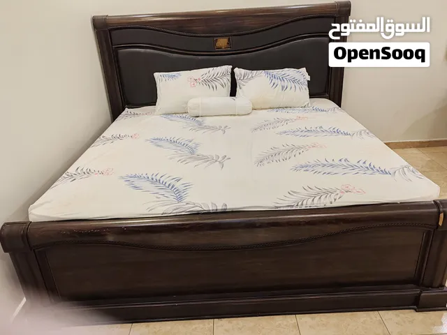 غرفة نوم ماليزي مع الفرشة