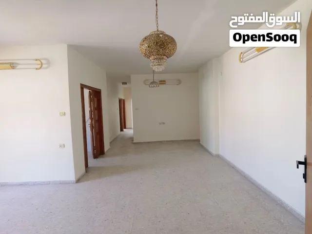 شقة 130m2 للبيع كاش من المالك مباشرة - نابلس / شارع رفيديا الرئيسي (قرب جوال)