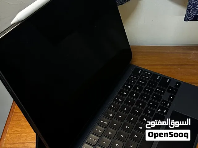 iPad pro 11 inch + Magic Keyboard + Apple Pencil + Apple Pencil tips