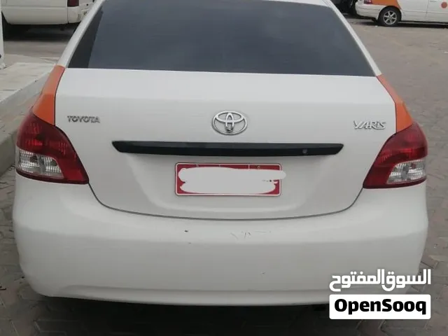 للبيع ياريس 2006 جير عادي بدون الرقم
