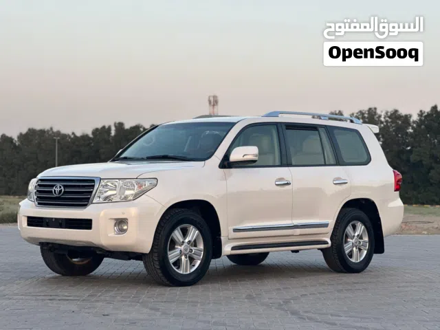 LAND CRUISER GXR Model: 2015